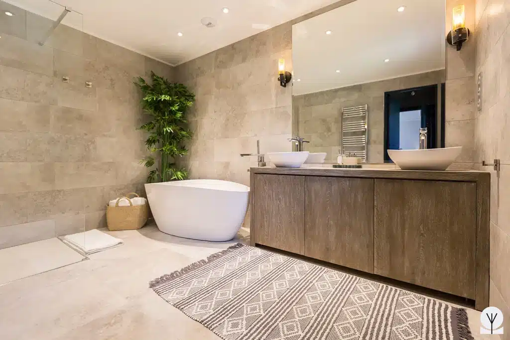 photo salle de bain d'un logement en location saisonnière à Cannes